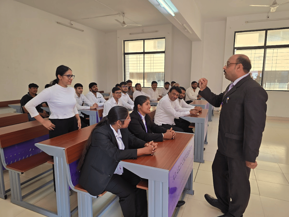 Alard University Powered by Emversity College Images photo 1